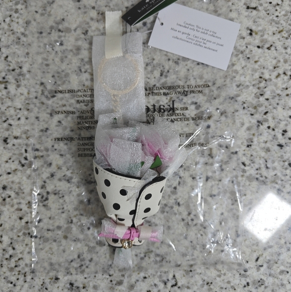 Kate spade Flora Flower Keychain - Picture 3 of 9